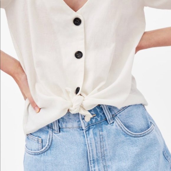 Zara puff short sleeve button up blouse Sz/ XS - Picture 3 of 9